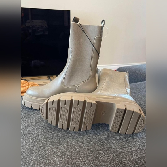 H&M mid-calf combat boots - Picture 8 of 8